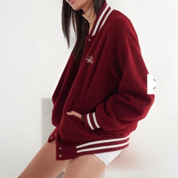 STUSSY Women’s Micah Varsity Bomber Jacket Size Small Wine Red Sherpa Snap - Picture 1 of 15